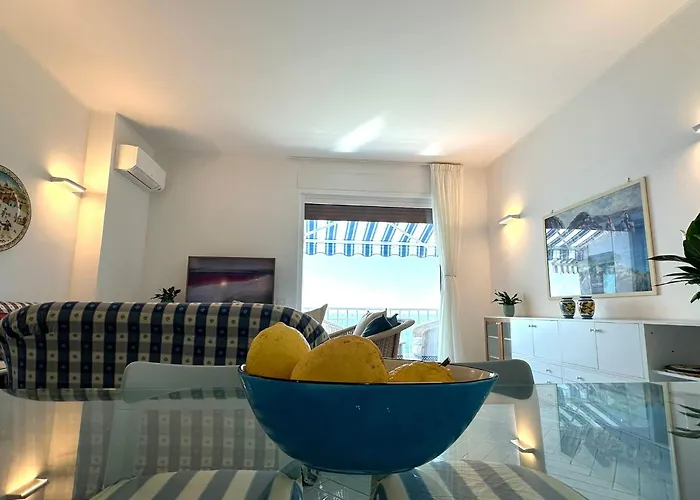 Lägenhet Dimora Collection - - Boutique Luxury With Direct Sea View And Access *