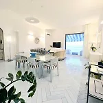 Apartment Dimora Collection - - Boutique Luxury With Direct Sea View And Access