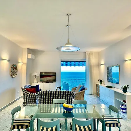 アパート Dimora Collection - - Boutique Luxury With Direct Sea View And Access アマルフィ