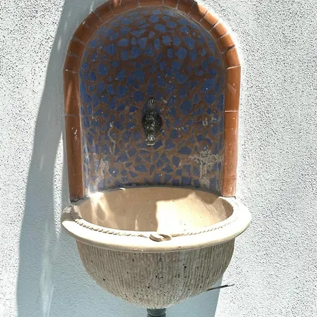 아파트 Dimora Collection - - Boutique Luxury With Direct Sea View And Seasonal Access *