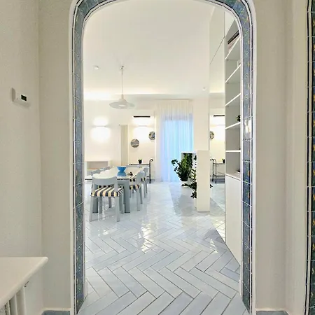 Dimora Collection - - Boutique Luxury With Direct Sea View And Access アパート