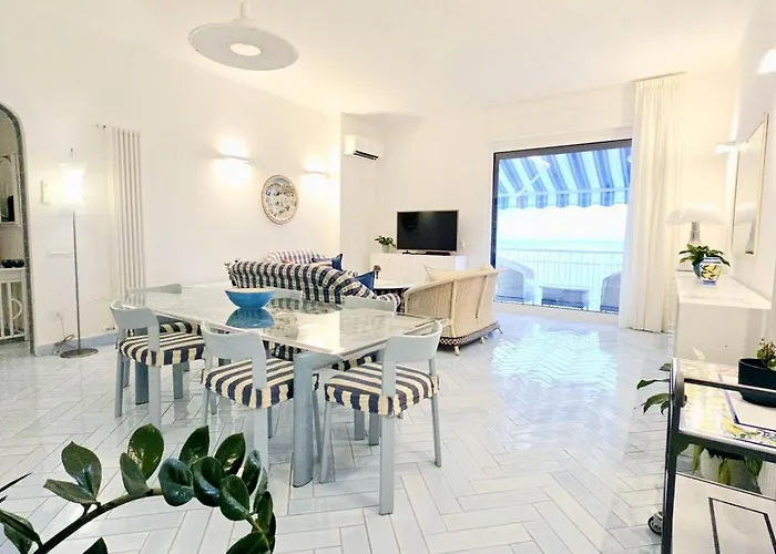 Lejlighed Dimora Collection - - Boutique Luxury With Direct Sea View And Access